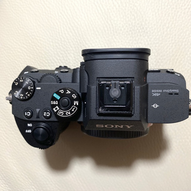 SONY(ソニー)のsony α7riii 【写真追加しました◎】 スマホ/家電/カメラのカメラ(ミラーレス一眼)の商品写真