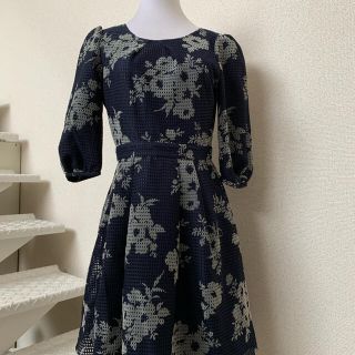 ミッシュマッシュ(MISCH MASCH)のミッシュマッシュ MISCH MASCHの花柄ワンピース ネイビー×グレー(ひざ丈ワンピース)