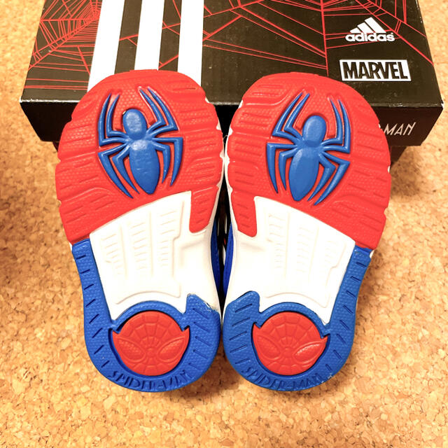 adidas(アディダス)のスパイダーマン　アディダス　靴　シューズ　キッズ　ベビー　11cm キッズ/ベビー/マタニティのベビー靴/シューズ(~14cm)(スニーカー)の商品写真