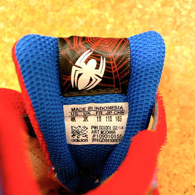 adidas(アディダス)のスパイダーマン　アディダス　靴　シューズ　キッズ　ベビー　11cm キッズ/ベビー/マタニティのベビー靴/シューズ(~14cm)(スニーカー)の商品写真