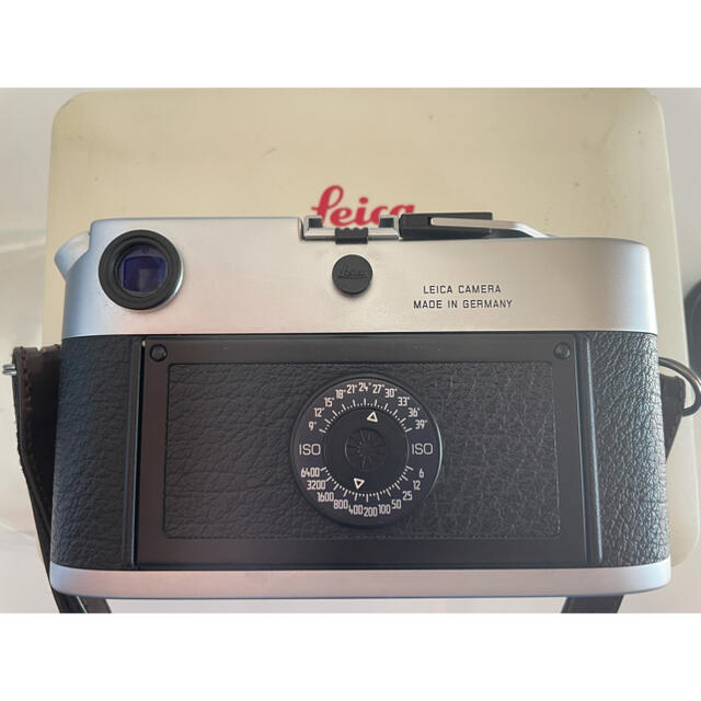 LEICA(ライカ)のLeica M6 TTL 0.58 / シルバークローム 2000年製 スマホ/家電/カメラのカメラ(フィルムカメラ)の商品写真