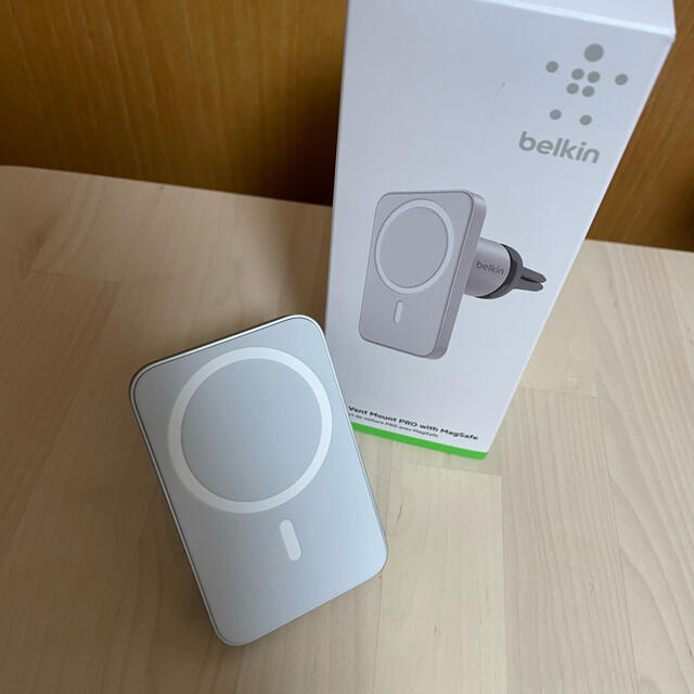 Apple(アップル)のbelkin Car Vent Mount PRO with MagSafe 自動車/バイクの自動車(車内アクセサリ)の商品写真