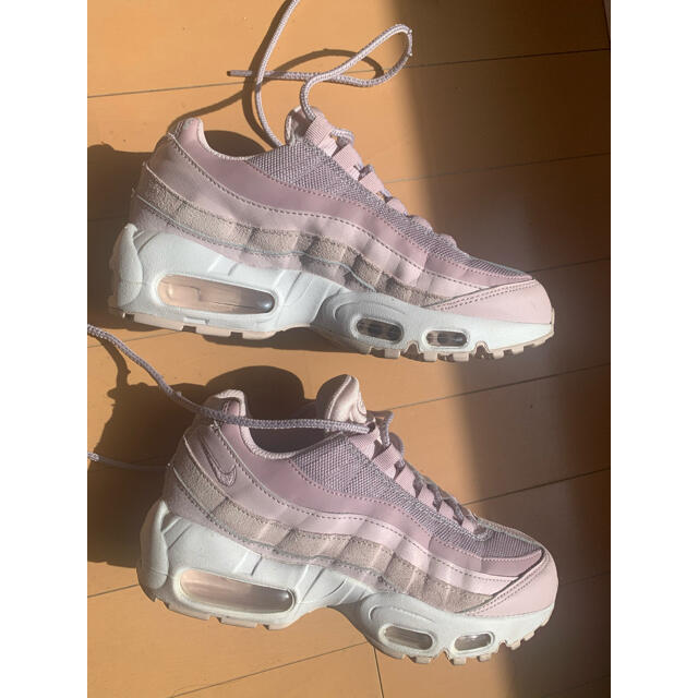 NIKE(ナイキ)の値下　ナイキ NIKE NIKE WMNS AIR MAX 95 （PINK） レディースの靴/シューズ(スニーカー)の商品写真