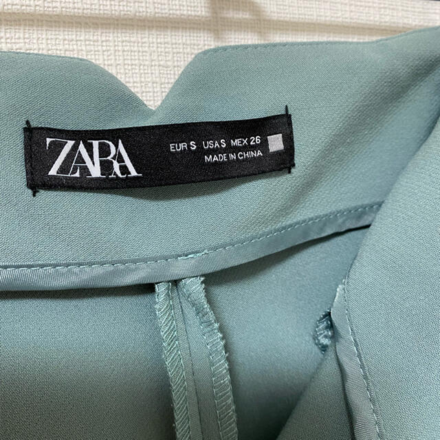 ZARA(ザラ)のZARA 完売パンツ レディースのパンツ(カジュアルパンツ)の商品写真