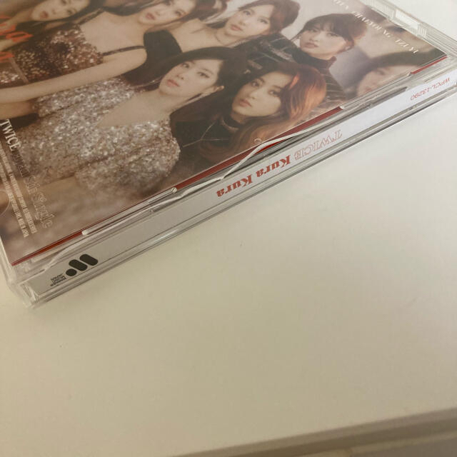 Waste(twice)(ウェストトゥワイス)のTWICE Kura Kura《ONCE JAPAN限定盤》　ポスター付き エンタメ/ホビーのCD(K-POP/アジア)の商品写真