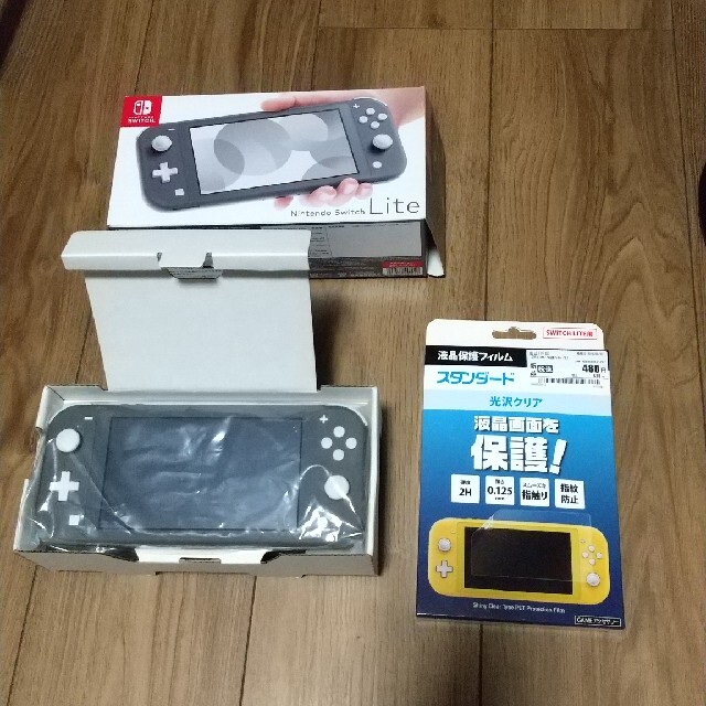 完美品 Nintendo Switch Lite グレー本体 新品保護フィルム付