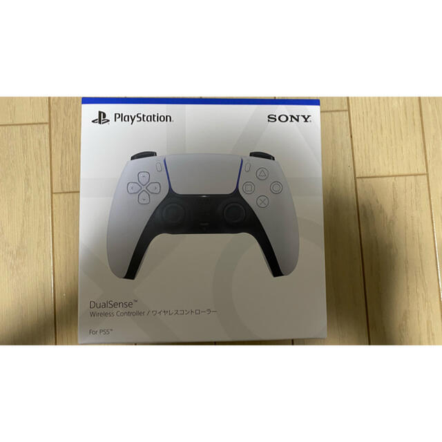 PlayStation(プレイステーション)のps5 ワイヤレスコントローラー　新品未使用未開封 エンタメ/ホビーのゲームソフト/ゲーム機本体(家庭用ゲーム機本体)の商品写真