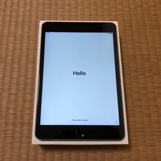 Apple iPad mini 4 Wi-Fi+Cellular 32GB au