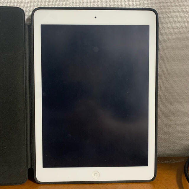 iPad Air Wifiモデル　64GB シルバー