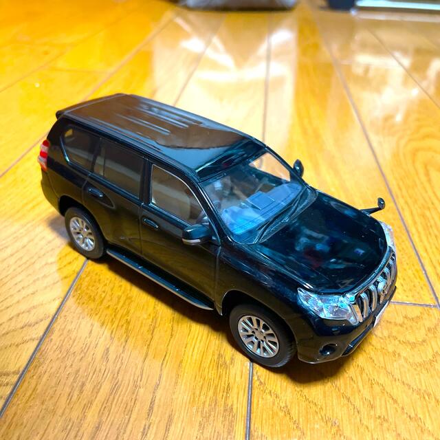 ランドクルーザープラドプラド カラーサンプルミニカー | フリマアプリ ラクマ