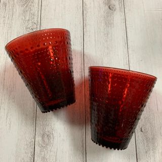 イッタラ(iittala)のカステヘルミ クランベリー2点セット(食器)