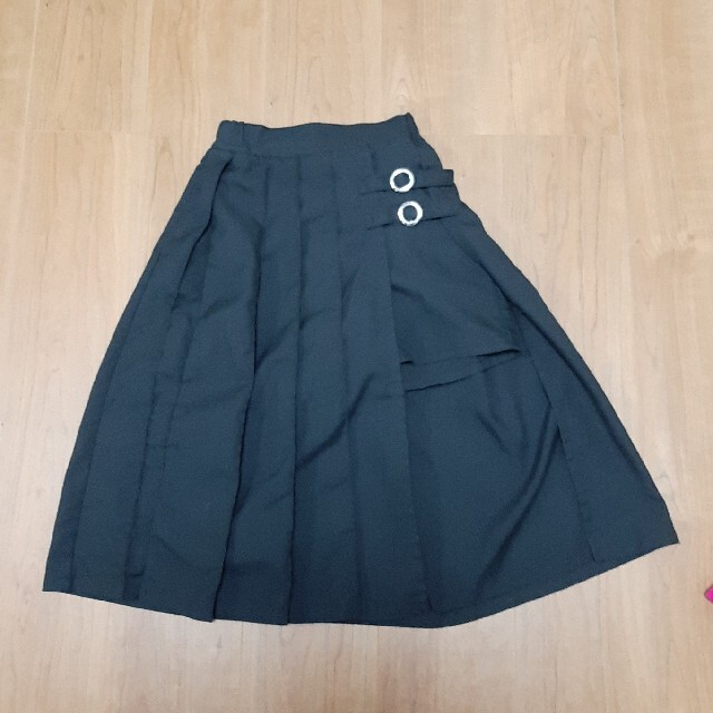 GU(ジーユー)のGU　ガールズ　スカートパンツ(黒) キッズ/ベビー/マタニティのキッズ服女の子用(90cm~)(スカート)の商品写真