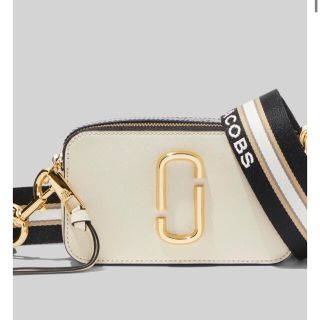 マークバイマークジェイコブス(MARC BY MARC JACOBS)のマークジェイコブス　ショルダー　バッグ　スナップショット(ショルダーバッグ)