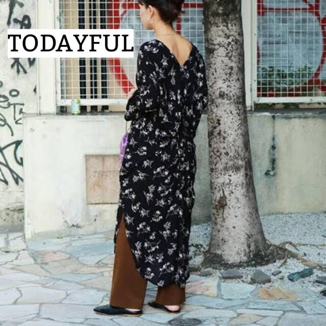 TODAYFUL(トゥデイフル)のTODAYFUL トゥデイフル 花柄ワンピース バック絞り レディースのワンピース(ロングワンピース/マキシワンピース)の商品写真