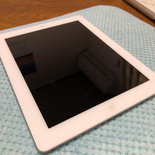 iPad(アイパッド)のApple iPad 2 Wi-Fiモデル 16GB 第2世代 ホワイト 動作品 スマホ/家電/カメラのPC/タブレット(タブレット)の商品写真