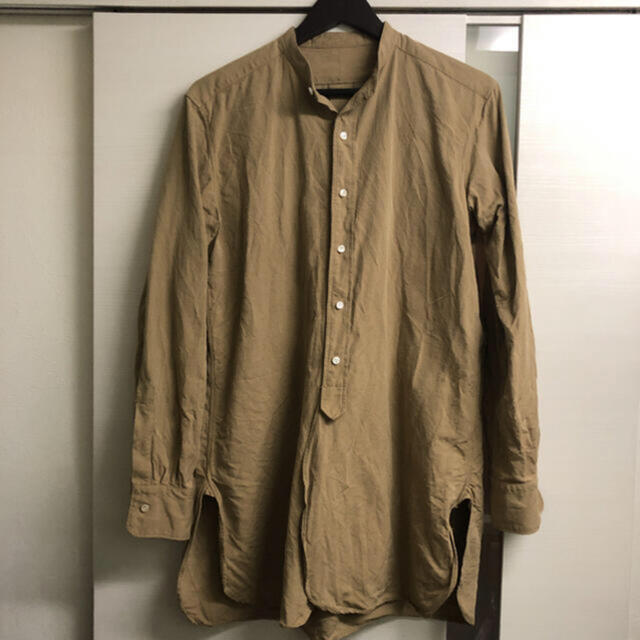 COMOLI(コモリ)のsus-sous シュス officer shirt 定価47,300円 美品 メンズのトップス(シャツ)の商品写真