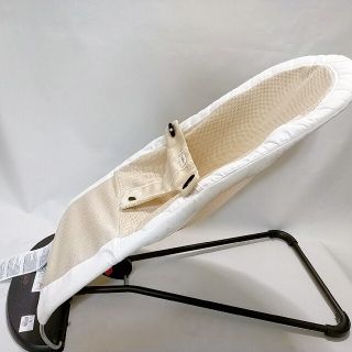 ベビービョルン(BABYBJORN)のベビービョルン　バウンサー メッシュ　ホワイト(その他)