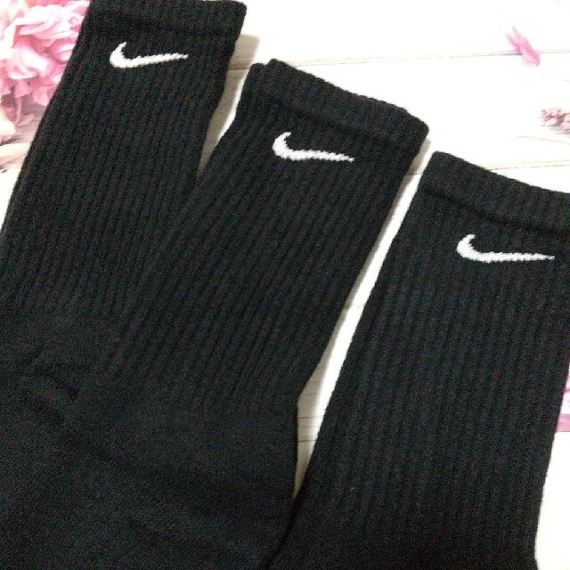 NIKE(ナイキ)の【新品】3足組 ナイキ NIKE メンズレディースソックス長め靴下25～27cm メンズのレッグウェア(ソックス)の商品写真