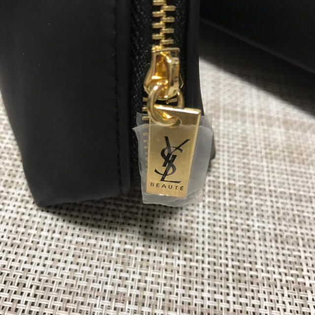 Yves Saint Laurent Beaute(イヴサンローランボーテ)のYSL イヴ・サンローラン ポーチ・香水・グロスセット 新品 未使用 レディースのファッション小物(ポーチ)の商品写真