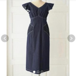 スナイデル(SNIDEL)のherlipto RuffledShoulderDenim Midi Dress(ひざ丈ワンピース)