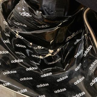 アディダス(adidas)のadidas ショルダーバッグ(ショルダーバッグ)