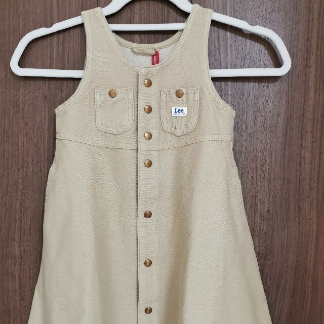 Lee(リー)の【Lee】新品タグ付きワンピース ベージュ 100 キッズ/ベビー/マタニティのキッズ服女の子用(90cm~)(ワンピース)の商品写真