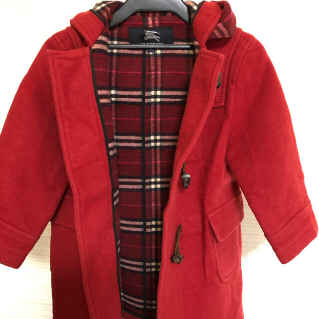 BURBERRY(バーバリー)のサンフラン様専用バーバリー ダッフルコート110cm キッズ/ベビー/マタニティのキッズ服女の子用(90cm~)(コート)の商品写真