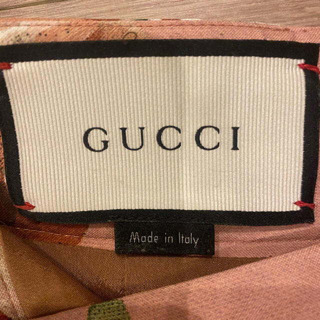 Gucci(グッチ)のくむりーぬ様　最終値下げgucci ♡フラワースカート レディースのスカート(ひざ丈スカート)の商品写真