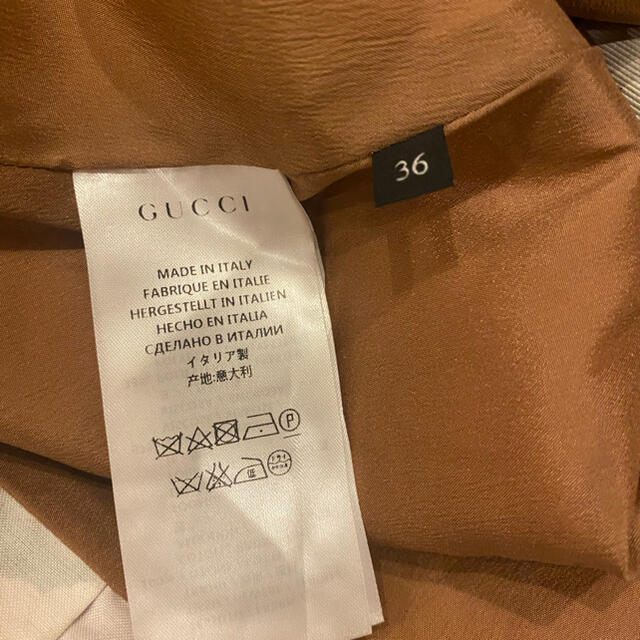 Gucci(グッチ)のくむりーぬ様　最終値下げgucci ♡フラワースカート レディースのスカート(ひざ丈スカート)の商品写真