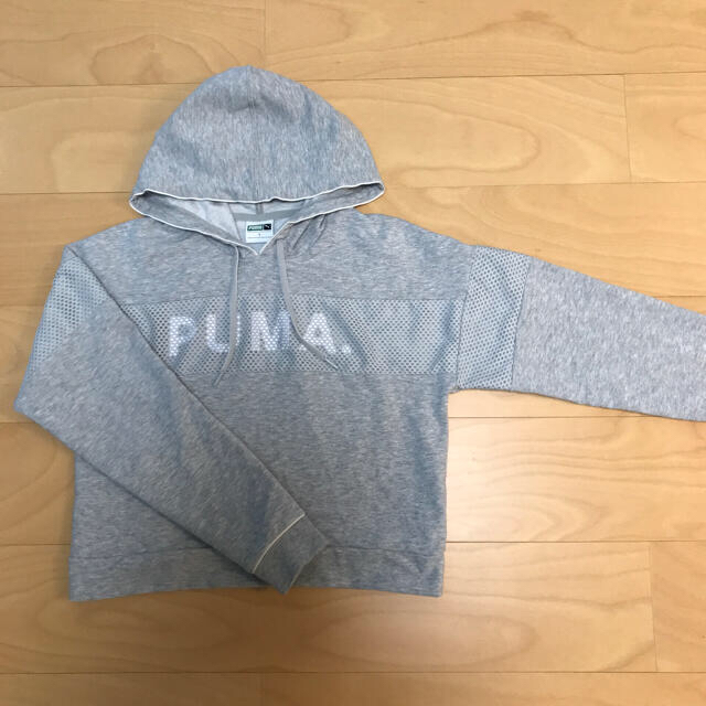 PUMA(プーマ)のPUMA フード付きショート丈トレーナー レディースのトップス(トレーナー/スウェット)の商品写真