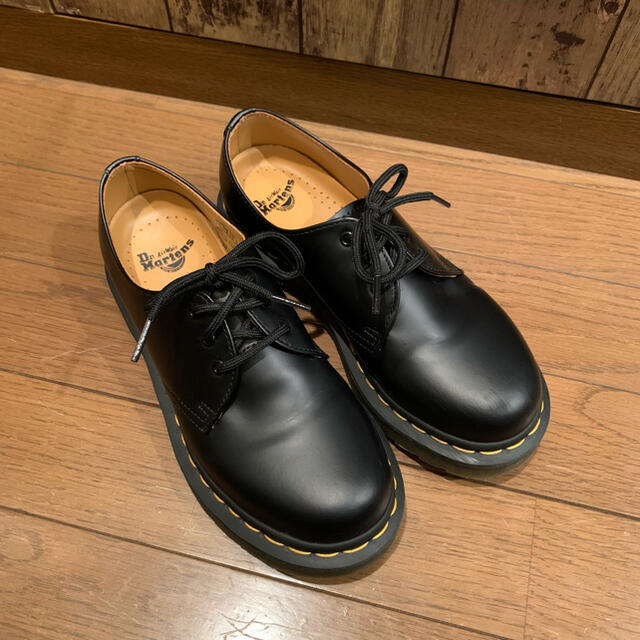 Dr.Martens(ドクターマーチン)のドクターマーチン drmartens 3ホール シューズ レディースの靴/シューズ(ローファー/革靴)の商品写真