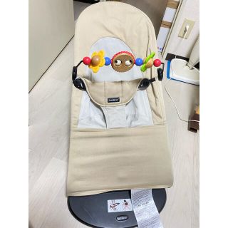 ベビービョルン(BABYBJORN)のベビービョルン バウンサー　木製おもちゃ付き！(その他)