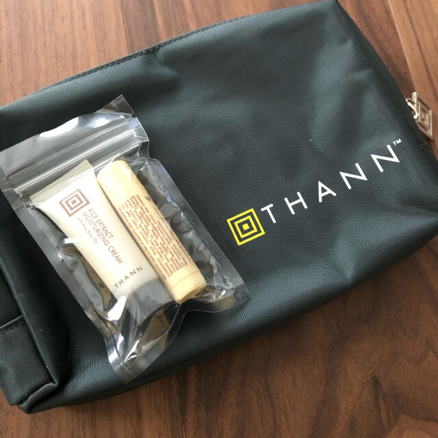 THANN(タン)のTHANN  ポーチ　リップ　クリーム　タイ航空 コスメ/美容のスキンケア/基礎化粧品(リップケア/リップクリーム)の商品写真