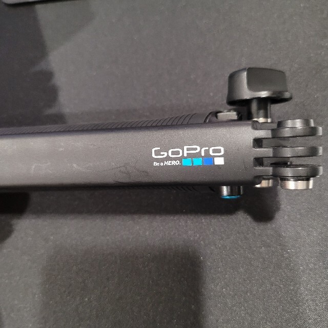 GoPro(ゴープロ)のGoPro純正 3-way スマホ/家電/カメラのスマホアクセサリー(自撮り棒)の商品写真