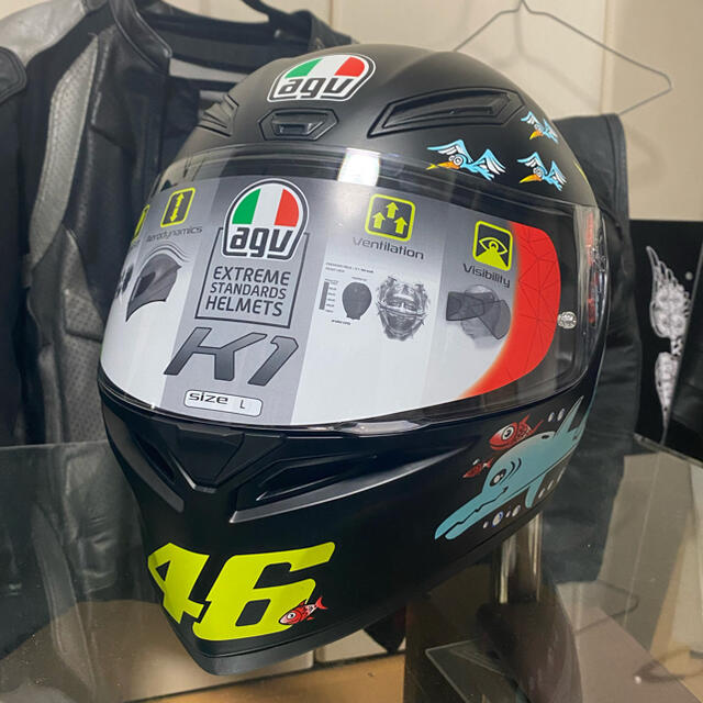 agv k1 ロッシグラフィックヘルメット 自動車/バイクのバイク(ヘルメット/シールド)の商品写真