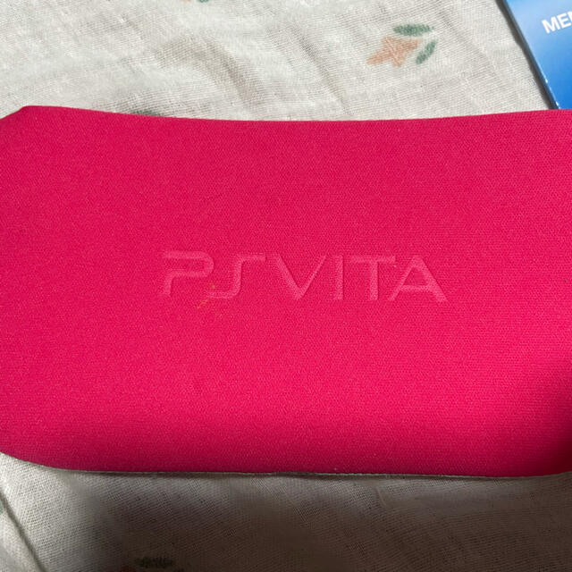 PlayStation vita  本体、メモリーカード8GB 1