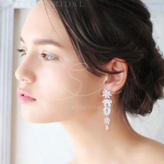 ヴェラウォン(Vera Wang)のstella bridal ピアス(ヘッドドレス/ドレス)