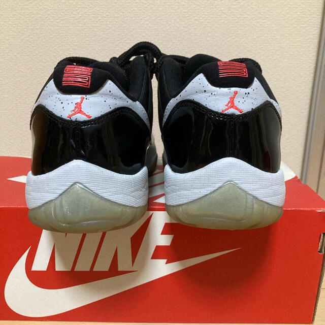 NIKE(ナイキ)のAIR JORDAN 11 RETRO LOW INFRARED  28.5cm メンズの靴/シューズ(スニーカー)の商品写真