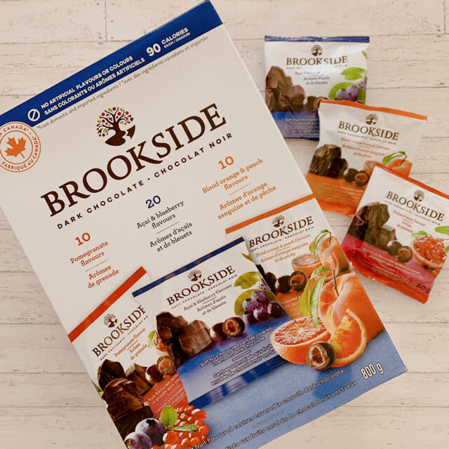 コストコ(コストコ)のお試し⭐️BROOKS SIDE チョコレート 4袋 食品/飲料/酒の食品(菓子/デザート)の商品写真