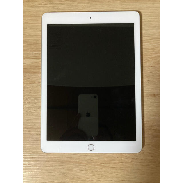 iPad 第6世代 Wi-Fiモデル 128GB シルバー - タブレット