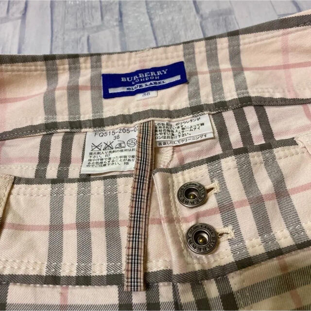 BURBERRY BLUE LABEL(バーバリーブルーレーベル)のバーバリー　ブルーレーベル　ハーフパンツ レディースのパンツ(ハーフパンツ)の商品写真