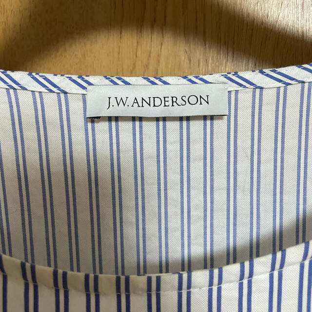 J.W.ANDERSON(ジェイダブリューアンダーソン)のJ.W.Anderson シャツワンピース　S レディースのワンピース(ひざ丈ワンピース)の商品写真