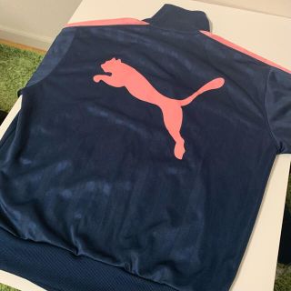 プーマ(PUMA)の【⚠️値下げ】PUMA ジャージ　上　メンズ　L  大きめ　ネイビー　ピンク(ジャージ)