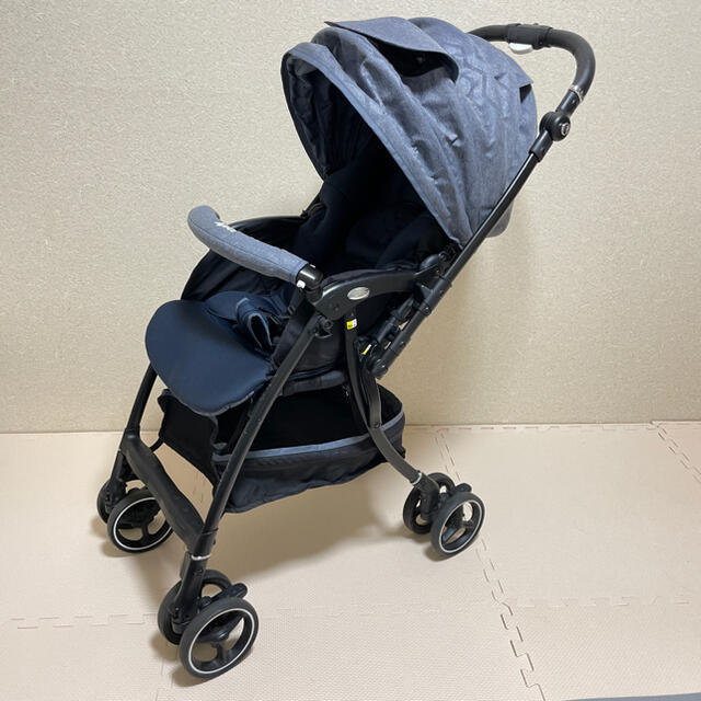 現金特価】 ☆美品☆ アップリカ アップリカ ラクーナエアーコンパクト