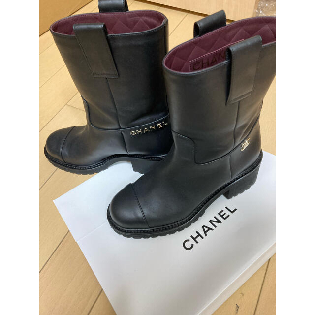 CHANEL(シャネル)のご専用です🌸CHANEL ブーツ　37サイズ🌸 レディースの靴/シューズ(ブーツ)の商品写真