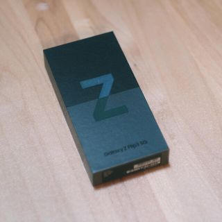 ギャラクシー(Galaxy)のGalaxy Z flip 3 5G グリーン SIMフリー 香港版 256GB(スマートフォン本体)