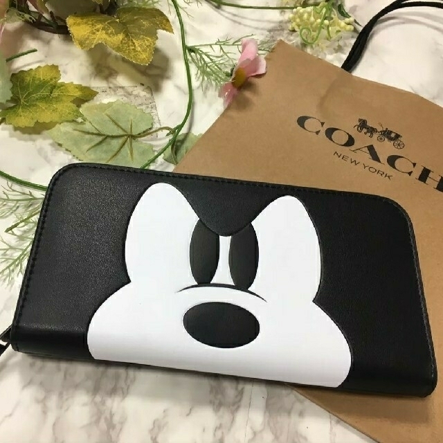 のクォリテ COACH ミッキー ウインク コーチ 新品の通販 by スヌさん ...
