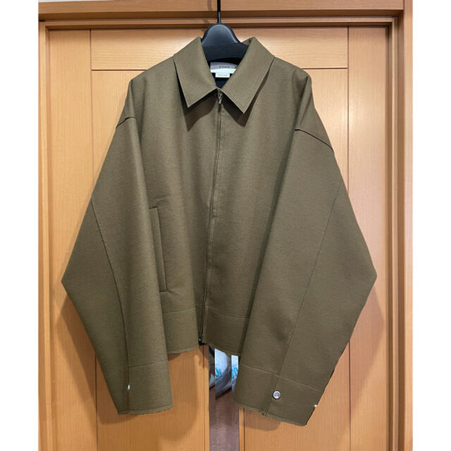 1LDK SELECT(ワンエルディーケーセレクト)のYOKE CUT OFF DRIZZLER JACKET CAMEL メンズのジャケット/アウター(ブルゾン)の商品写真