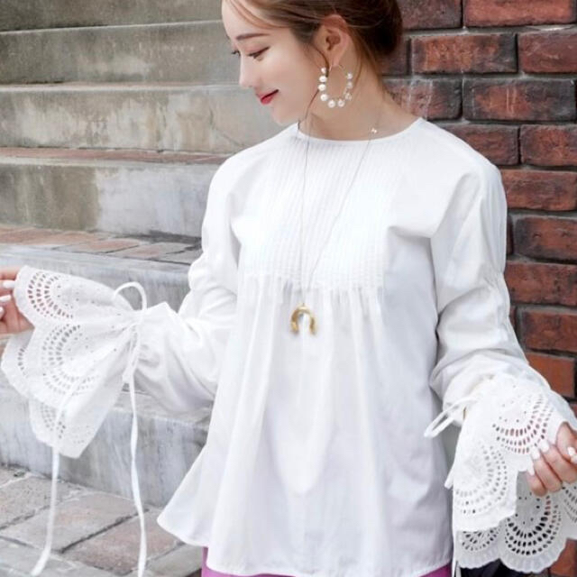 【 heyon】biscuit lace blouse / white