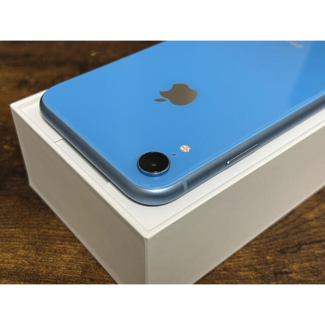 iPhone XR ブルー 64GB docomo 美品
